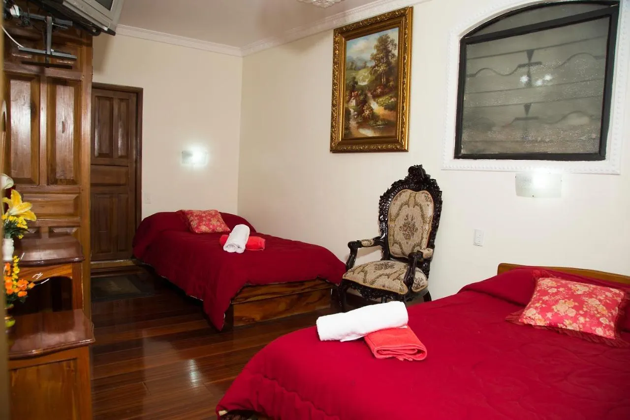Hotel Plaza Del Teatro Quito 4*,