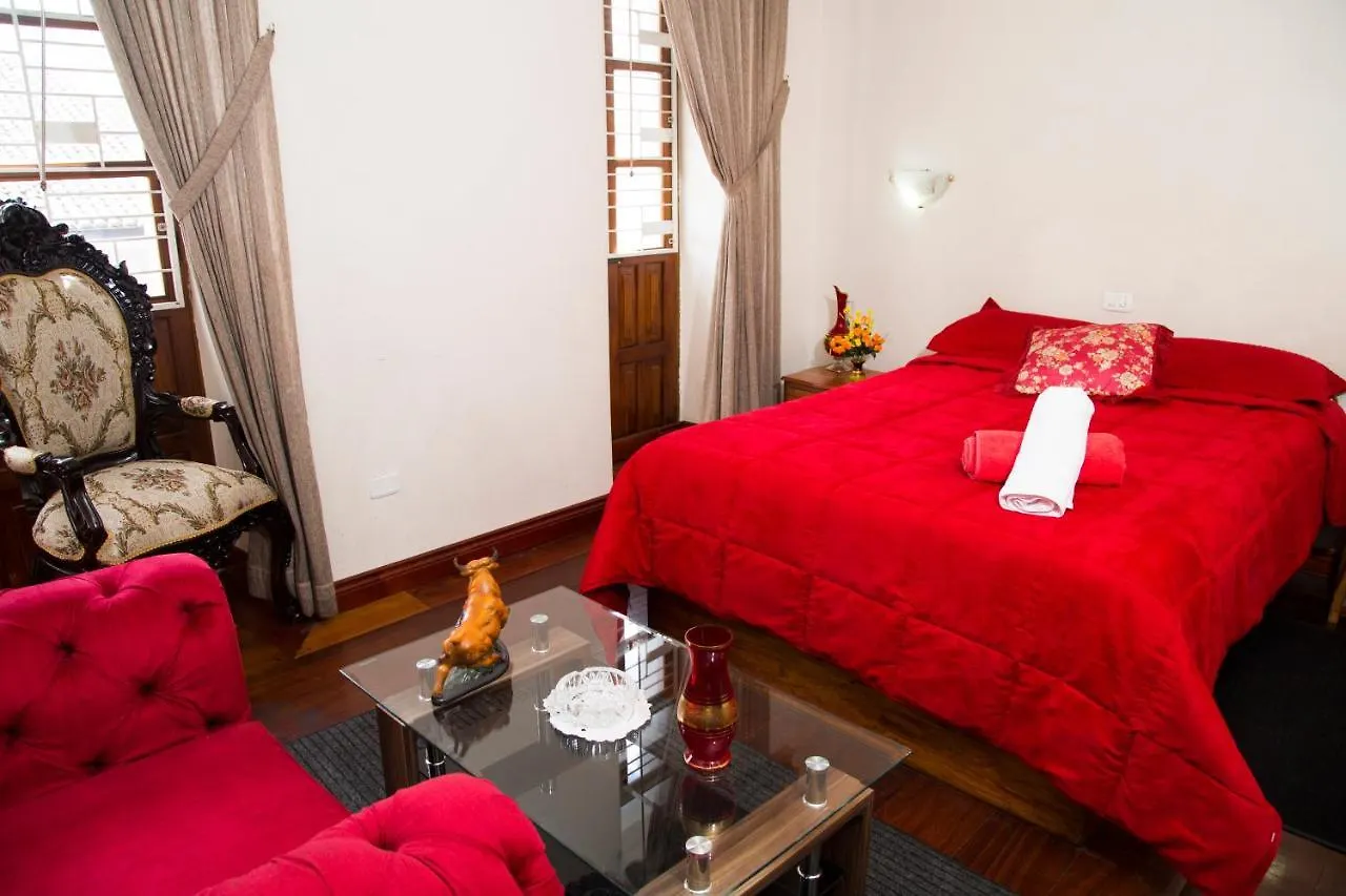 Hotel Plaza Del Teatro Quito