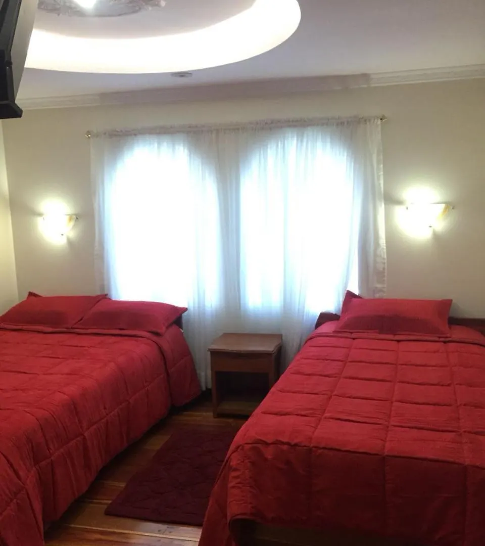 Hotel Plaza Del Teatro キト