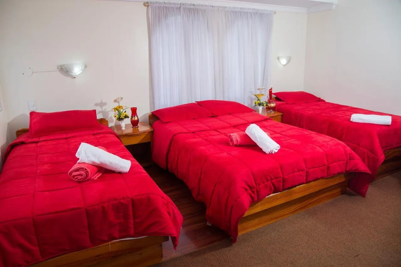 Hotel Plaza Del Teatro キト